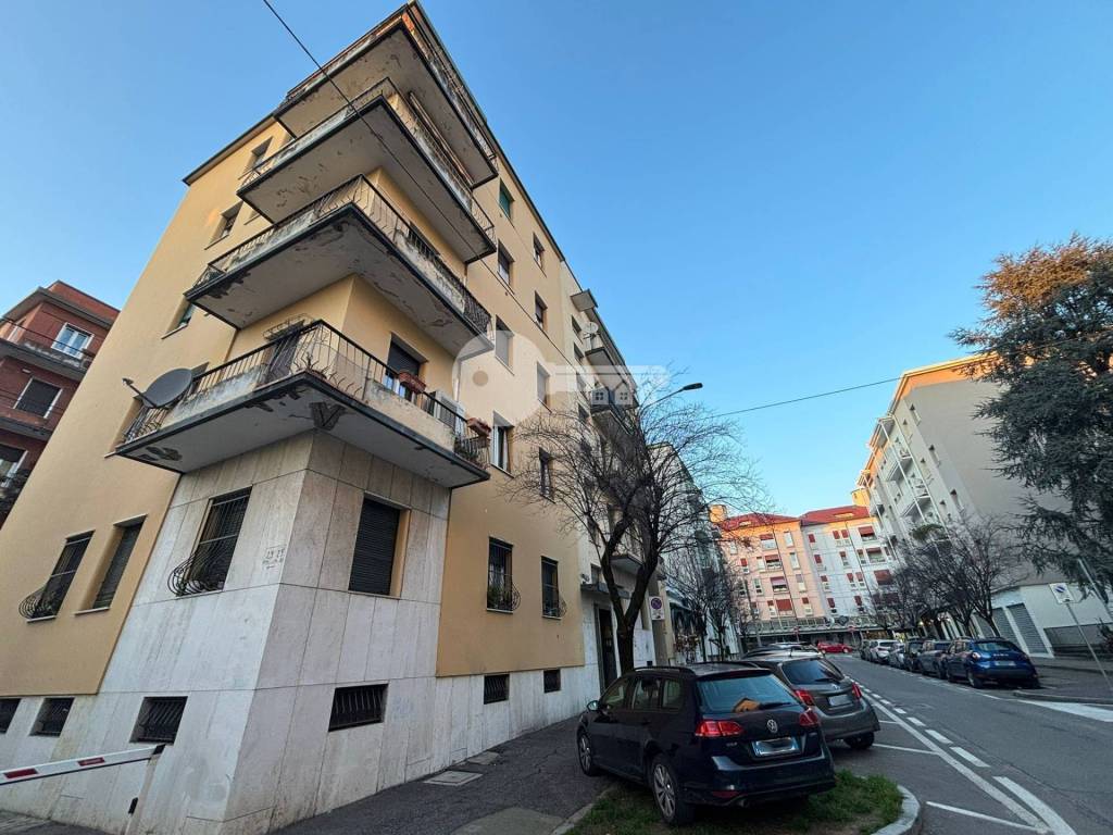 Appartamento a Brescia in VIA PASUBIO, 29 - Foto 2