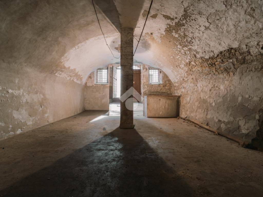 Box / garage a Tarquinia in Via S. Martino, 4 - Foto 3