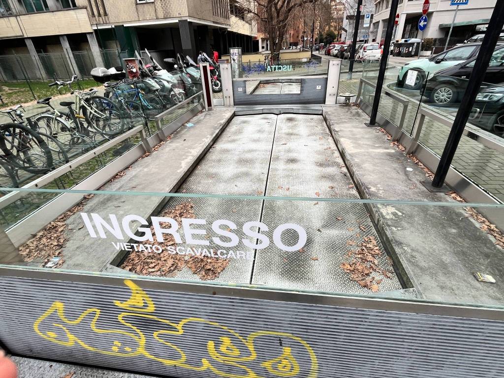 Box / garage a Bologna in Via Angelo Finelli - Foto 4