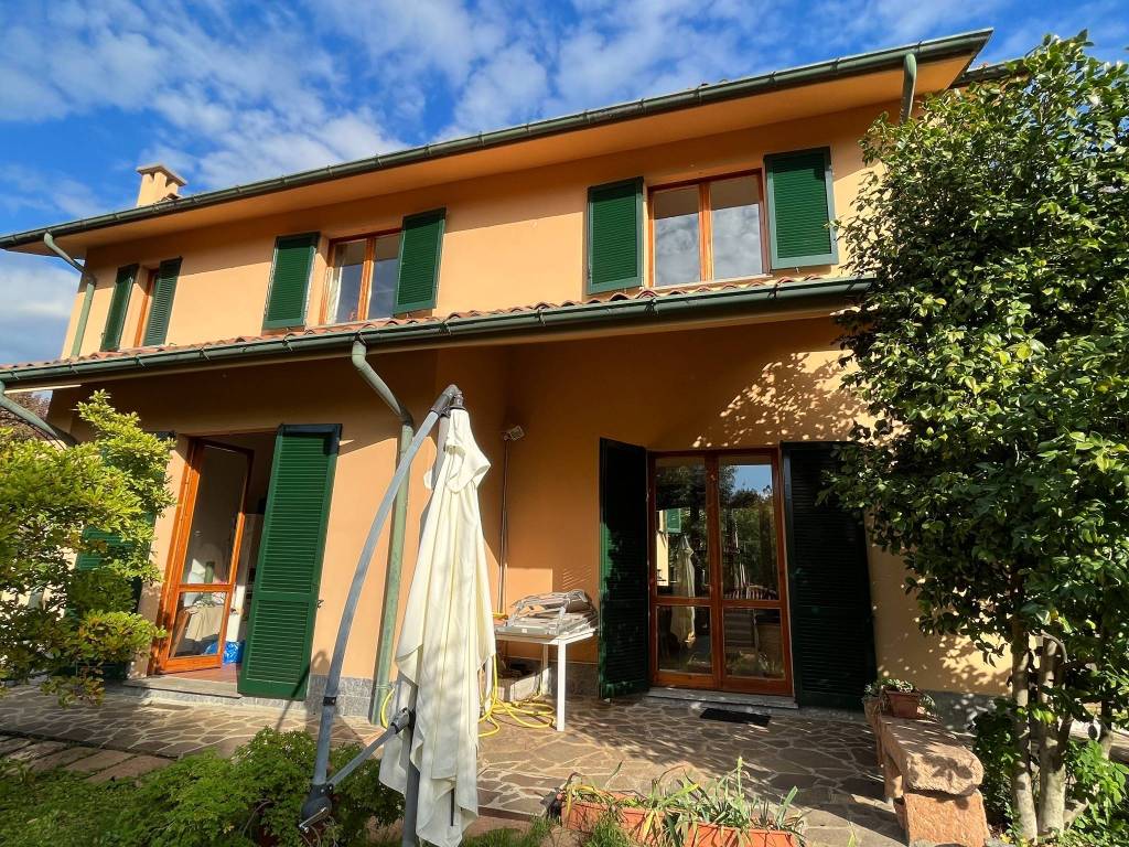 Villa a Casatenovo in Via Roma, 104 - Foto 4
