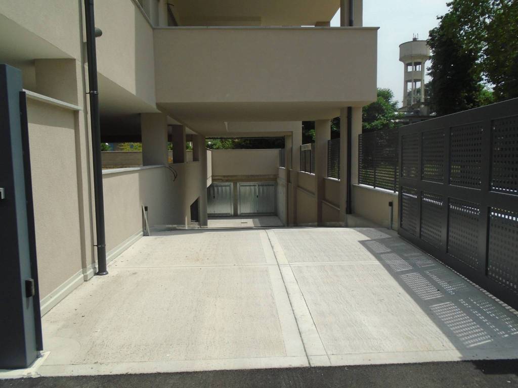 Box / garage a Parabiago in Via del Riale - Foto 4