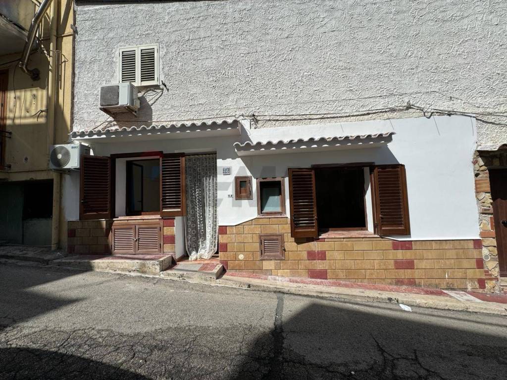 Appartamento a Cinisi in via Ciucca, 15 - Foto 2