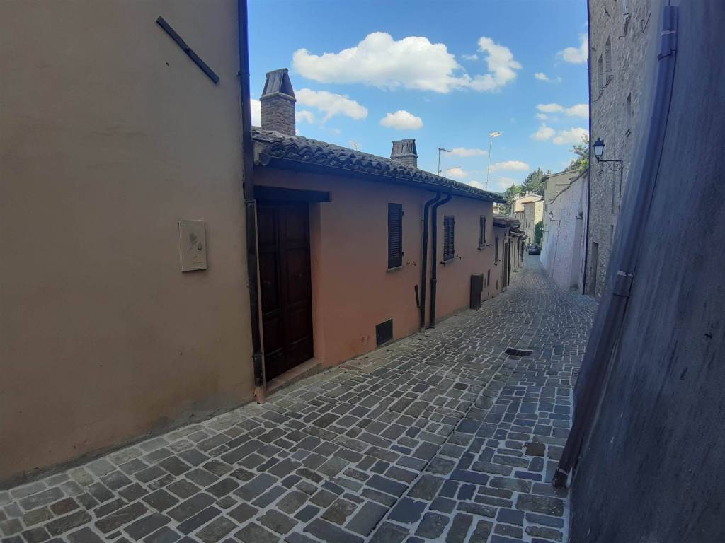 Appartamento a Nocera umbra in Via Amedeo, 49 - Foto 4
