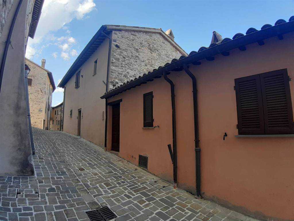 Appartamento a Nocera umbra in Via Amedeo, 49 - Foto 5