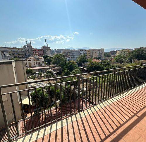 Appartamento a Reggio calabria in Viale Calabria - Foto 3