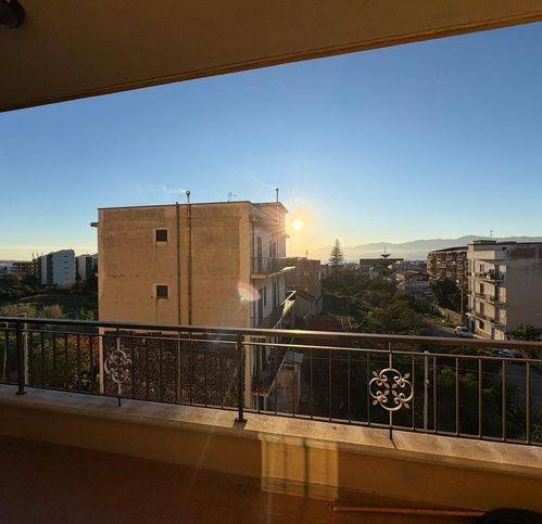 Appartamento a Reggio calabria in Via Casa Savoia - Foto 3
