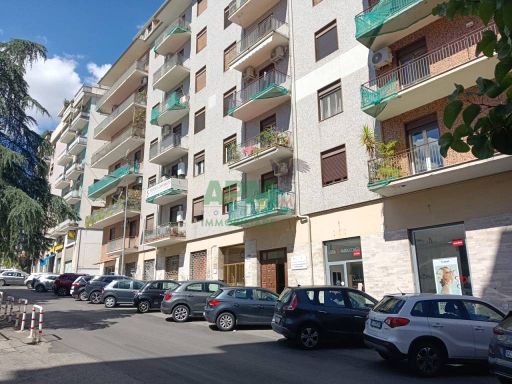 Appartamento a Cosenza in Via Guido Dorso - Foto 2