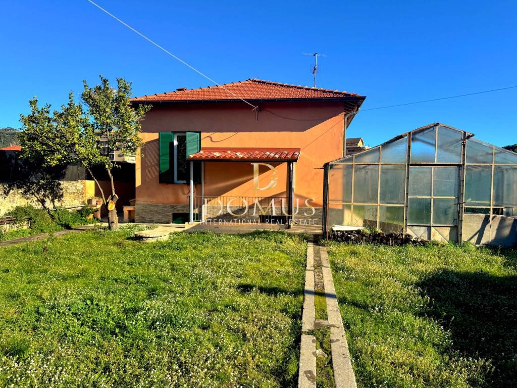 Villa a Ventimiglia in Via alla Spiaggia, 17 - Foto 2