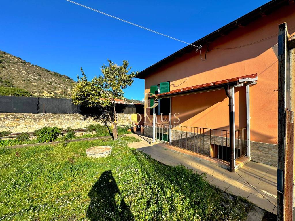 Villa a Ventimiglia in Via alla Spiaggia, 17 - Foto 4