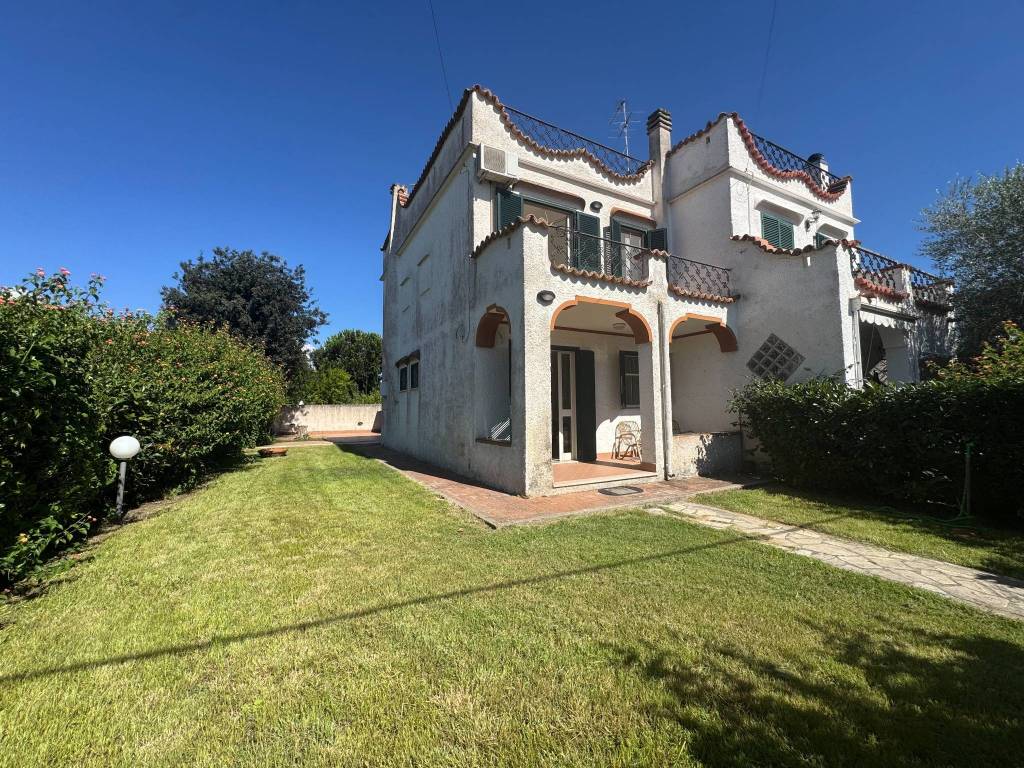 Villa a Terracina in Via Ninfea - Foto 3