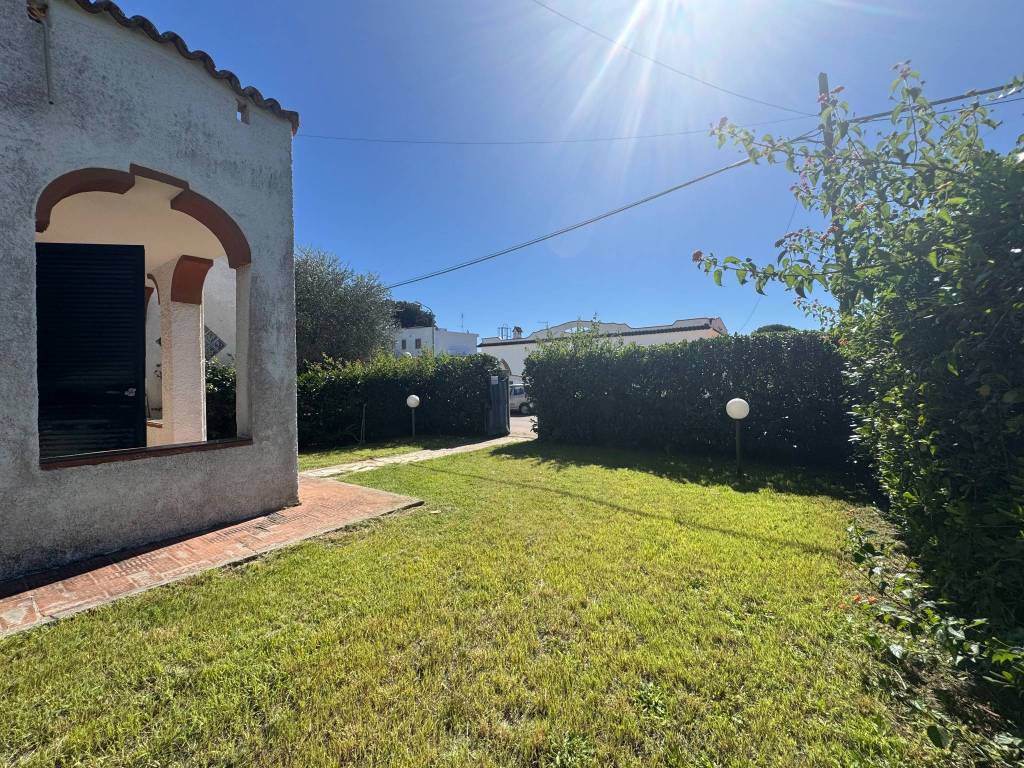 Villa a Terracina in Via Ninfea - Foto 5