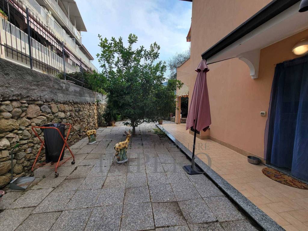 Villa a Ventimiglia in Via Tremola, 5 - Foto 4