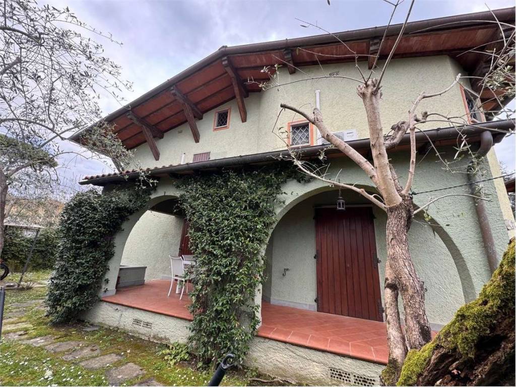 Casa indipendente a Forte dei marmi in via agnelli, 55 - Foto 5