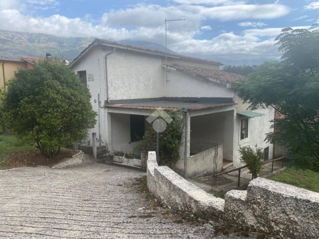 Casa indipendente a Sora in Via Valfrancesca - Foto 2