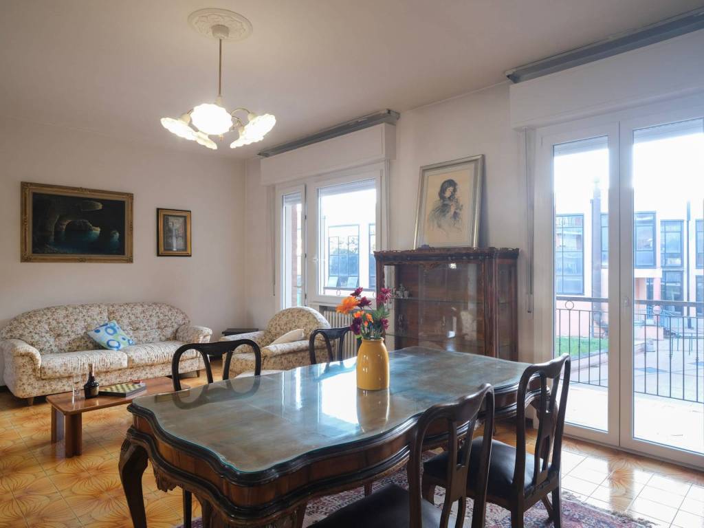 Appartamento a Cattolica in Piazzale Ermete Re, 16 - Foto 2