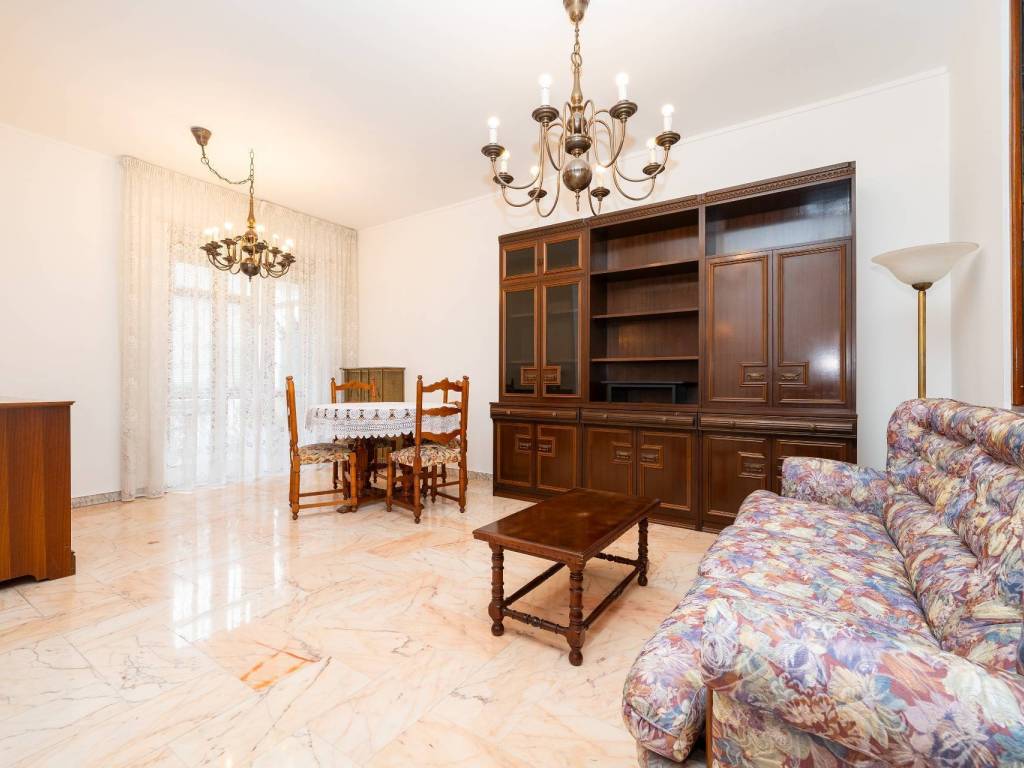 Appartamento a Grugliasco in Via Montanaro - Foto 5