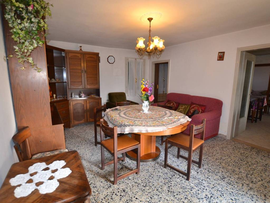 Villa a Fontanafredda in Via Leonardo da Vinci, 8 - Foto 3