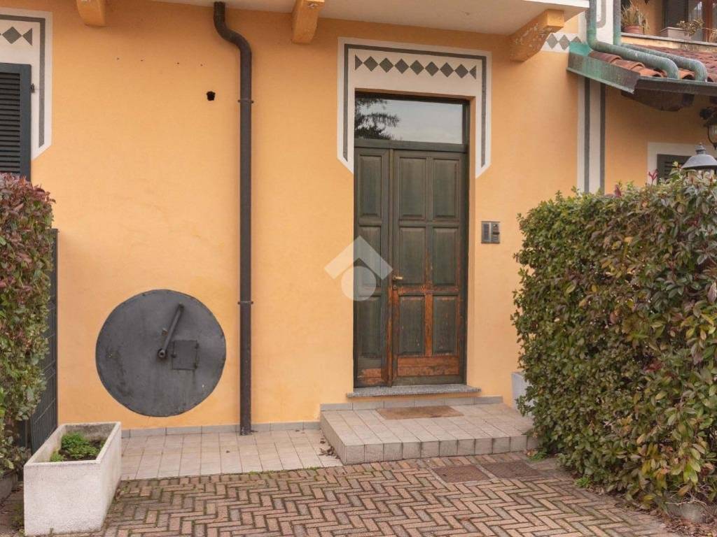 Appartamento a Ciriè in Via lanzo, 204 - Foto 2