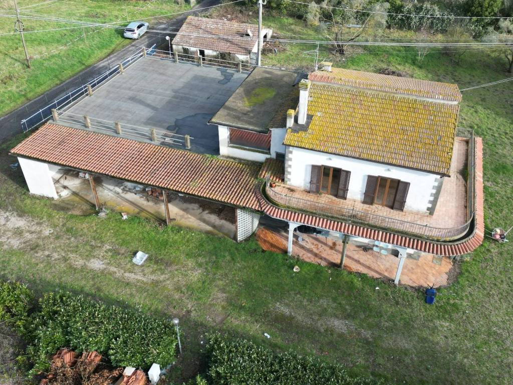 Rustico / casale a Viterbo in Strada Provinciale Teverina - Foto 4