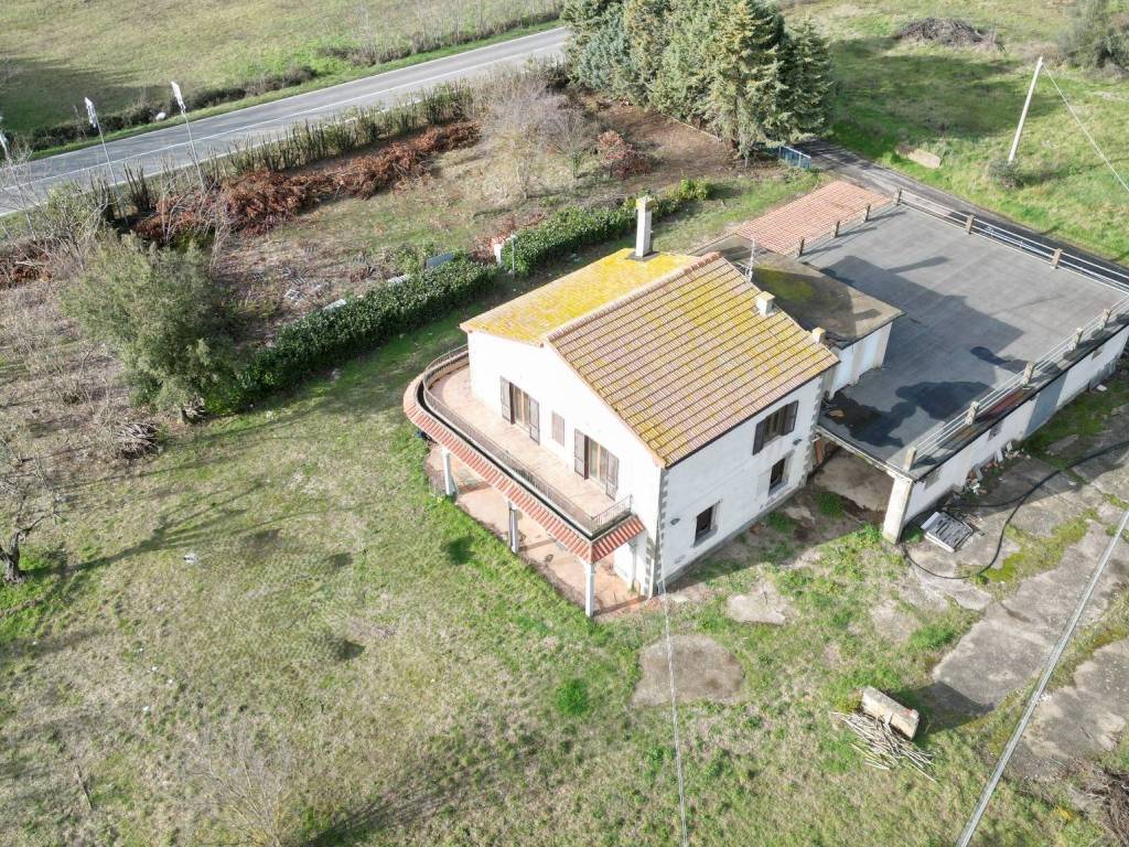 Rustico / casale a Viterbo in Strada Provinciale Teverina - Foto 5