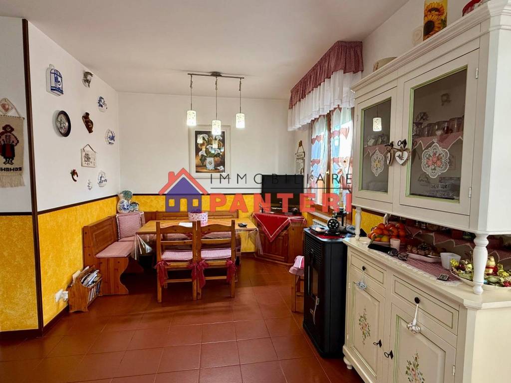 Villetta a schiera a Pescia in Via Cesare Battisti - Foto 3