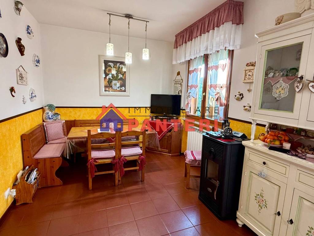 Villetta a schiera a Pescia in Via Cesare Battisti - Foto 4