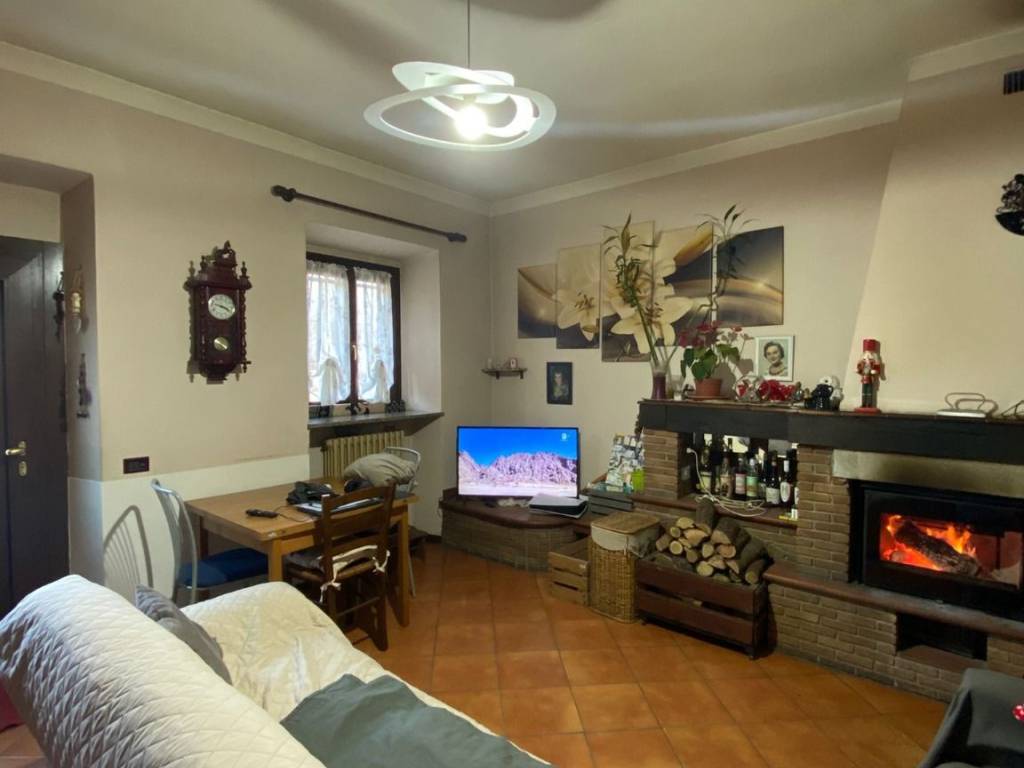 Casa indipendente a Brebbia in Via Monte Nero - Foto 2