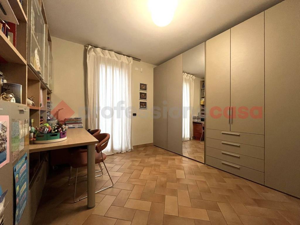 Appartamento a Buttapietra in Via Alessandro Manzoni - Foto 5