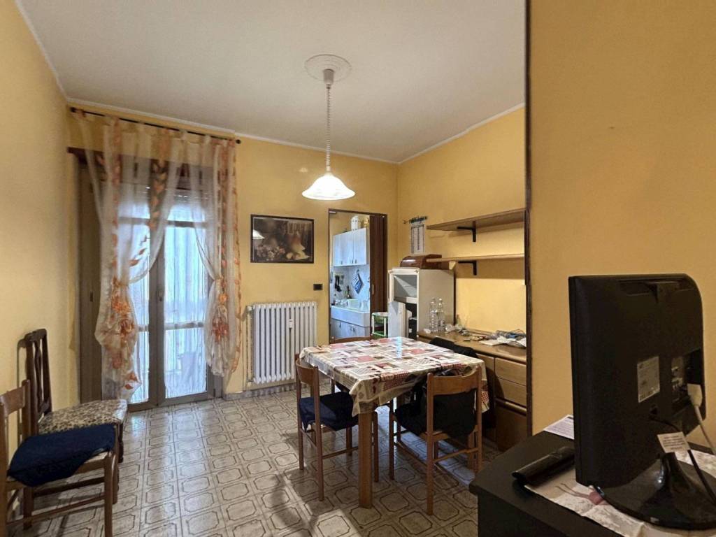 Appartamento a Borgaro torinese in Via Italia, 13 - Foto 2
