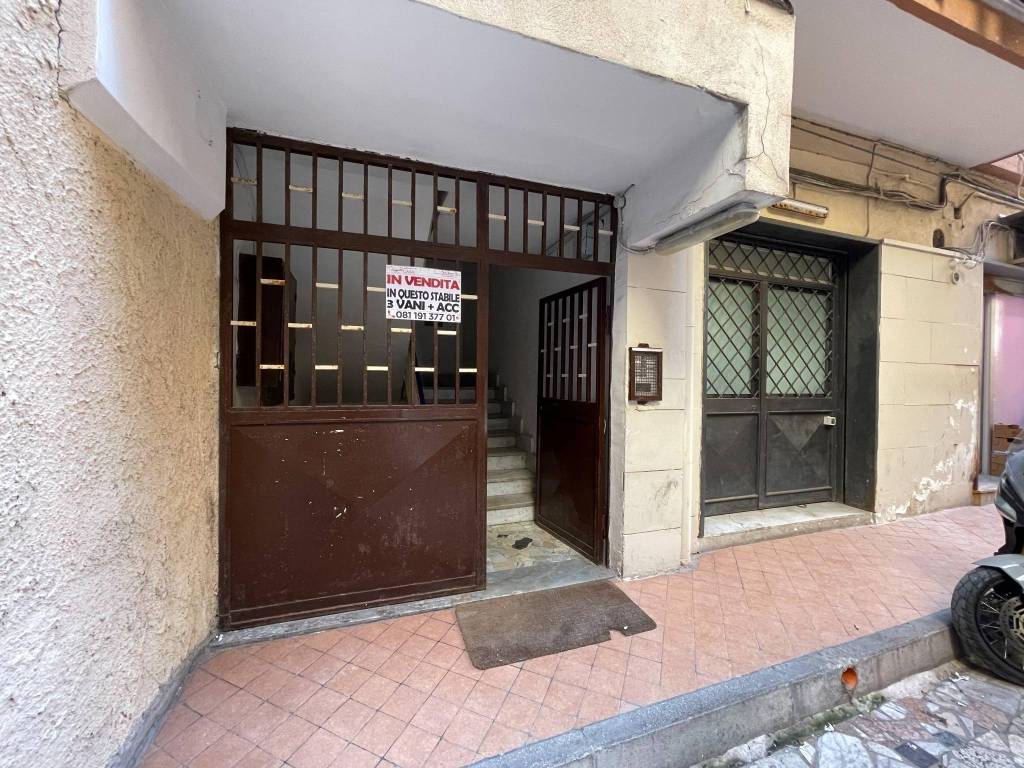Appartamento a Torre del greco in Via Teatro Traversa 4 - Foto 2