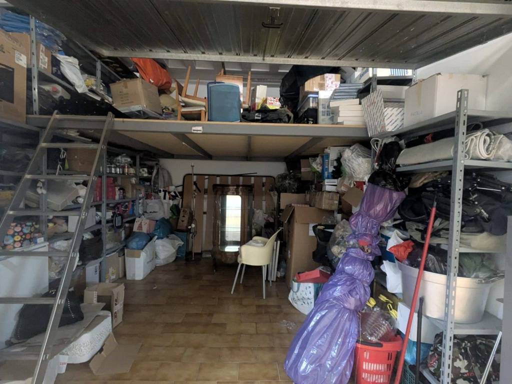 Box / garage a Isernia in Via 24 Maggio, 135 - Foto 2