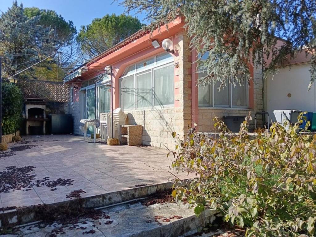 Villetta a schiera a Cassano delle murge in Zona Frà Diavolo - Foto 2