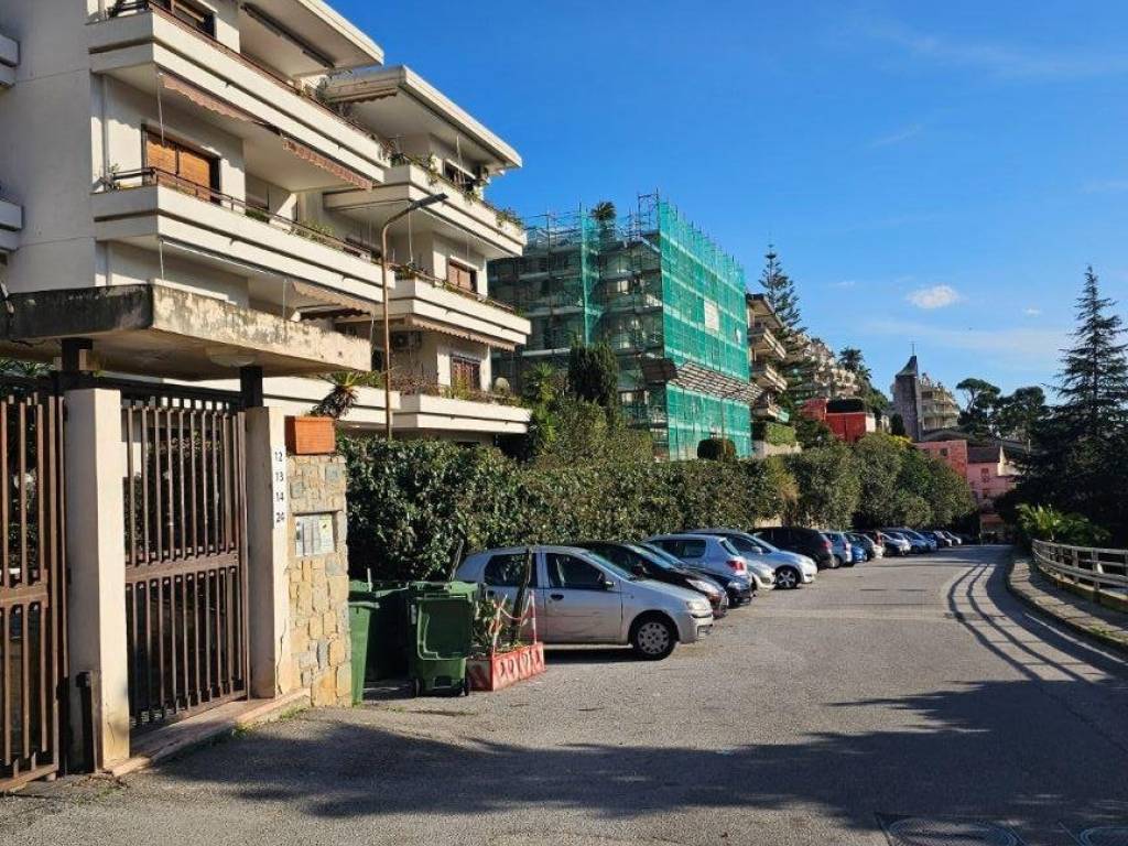Appartamento a Salerno in Via Enrico Bottiglieri - Foto 4