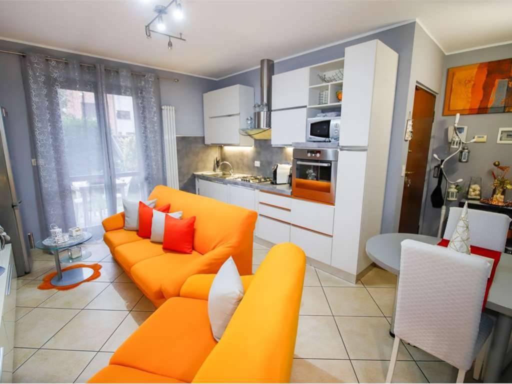 Appartamento a Volpiano in Via Michelangelo , 32 - Foto 2