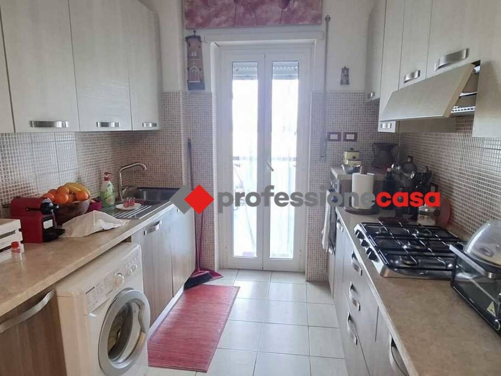 Appartamento a Pomezia in Via Varsavia - Foto 5