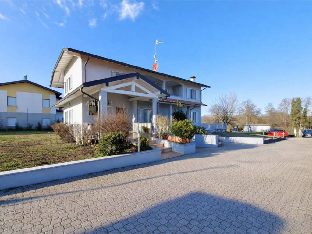 Villa a Castelletto sopra ticino in Via Beati - Foto 5