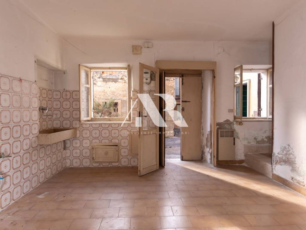Casa indipendente a Verona in Piazza San Valentino, 21 - Foto 4