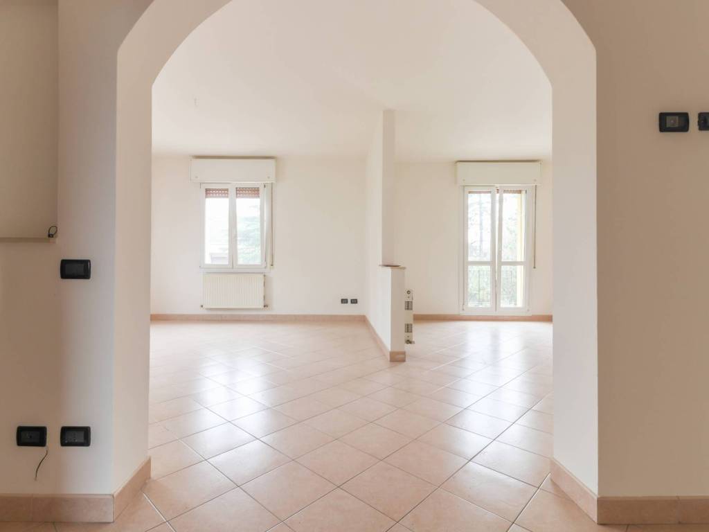 Appartamento a Cento in Via Risorgimento, 17 - Foto 3