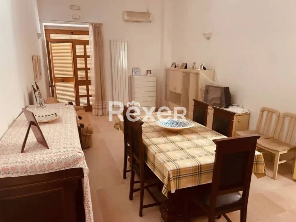 Casa indipendente a Canosa di puglia in Via Fontana Vecchia - Foto 4
