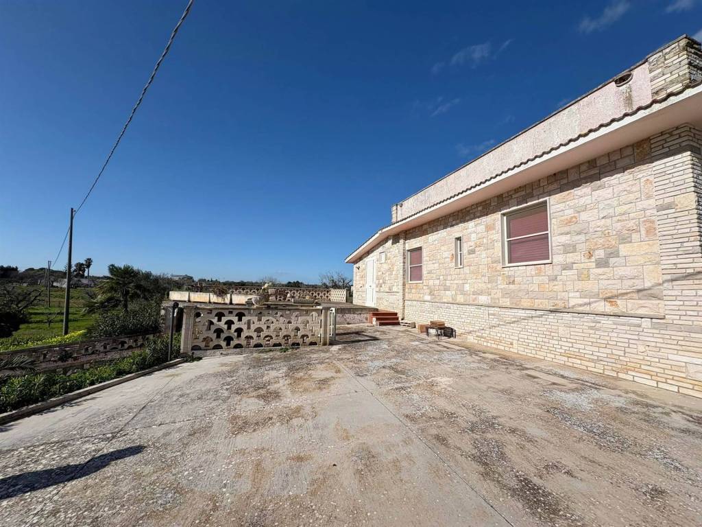 Villa a Carovigno in Contrada Grottamiranda - Foto 2