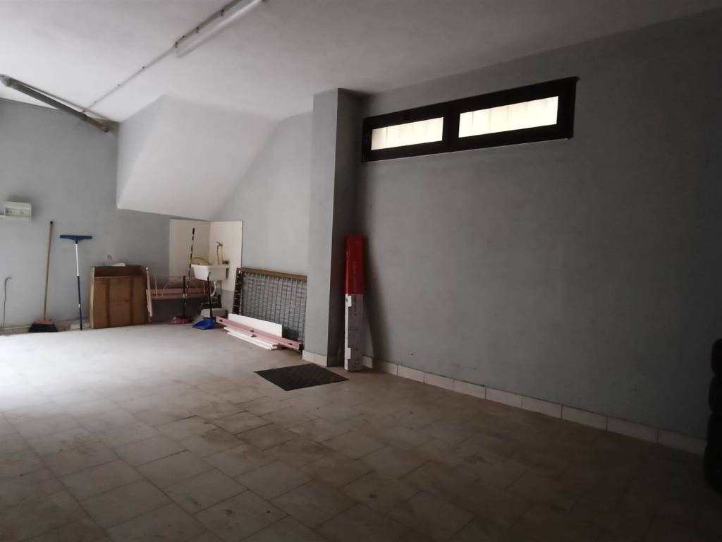 Box / garage a Avellino in via cascino - Foto 4