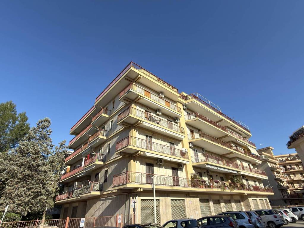 Appartamento a Foggia in viale ofanto, 184 - Foto 2