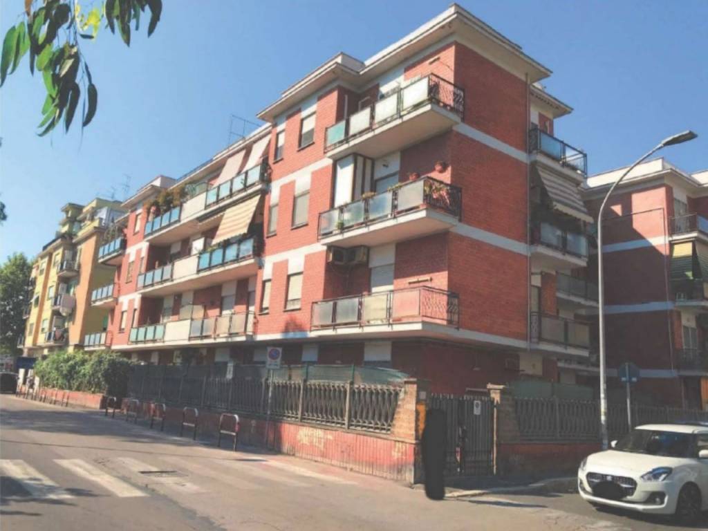 Appartamento a Pomezia in Via Zara - Foto 2