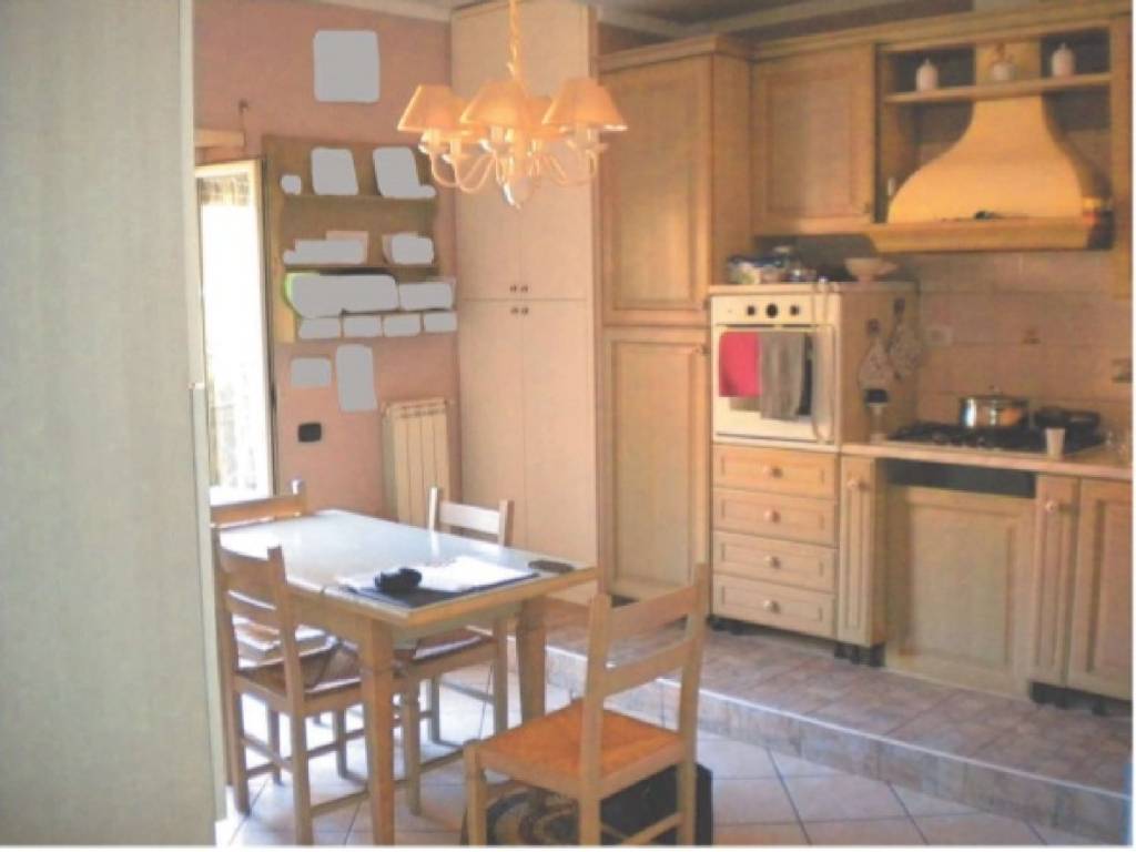 Appartamento a Pomezia in Via Zara - Foto 5