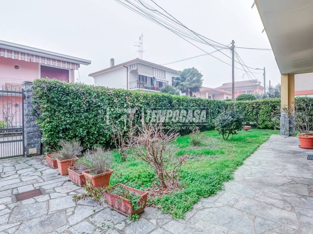 Villa a Somma lombardo in Via del Rile - Foto 3