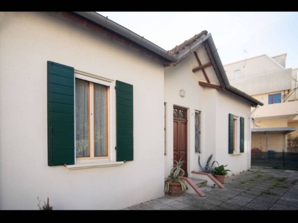 Villa a Cattolica in Via Bruno Buozzi, 2/C - Foto 2