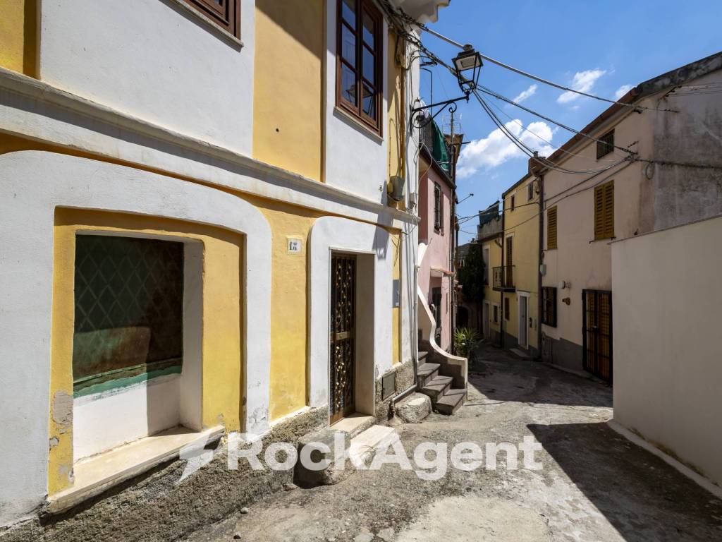 Appartamento a Catanzaro in Vicolo II Agricoltori - Foto 2