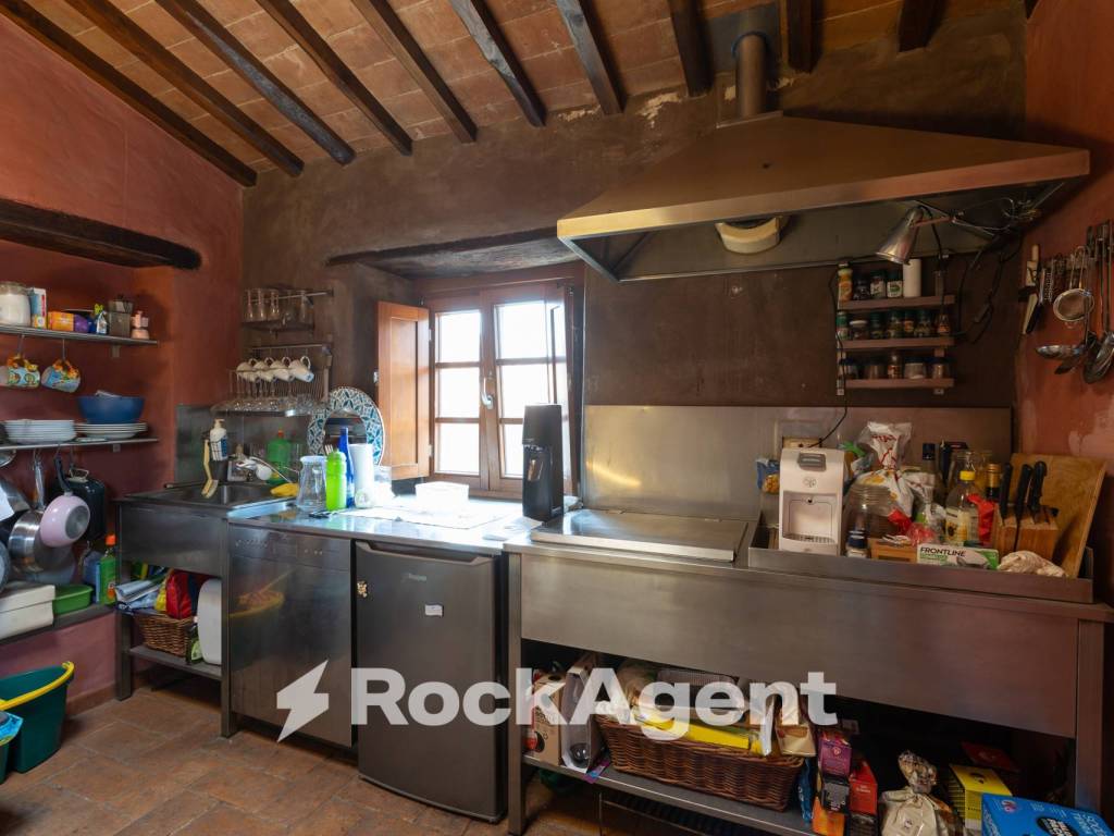 Casa indipendente a Pescia in Piazza San Martino, 11 - Foto 2