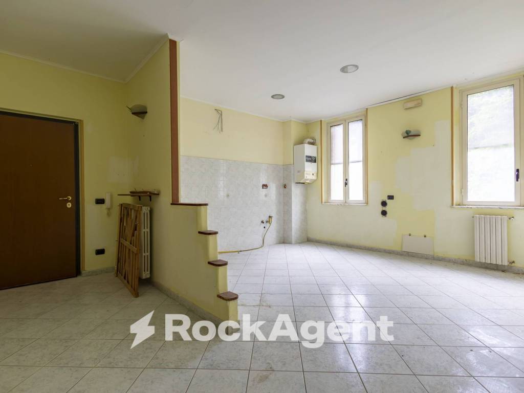 Appartamento a Catanzaro in Via Vincenzo D'Amato, 18 - Foto 2