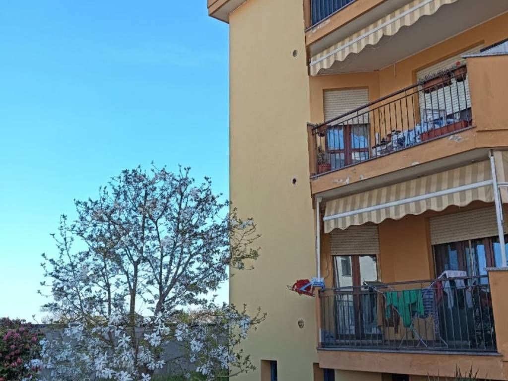 Appartamento a Trecate in Via Monviso, 10 - Foto 2